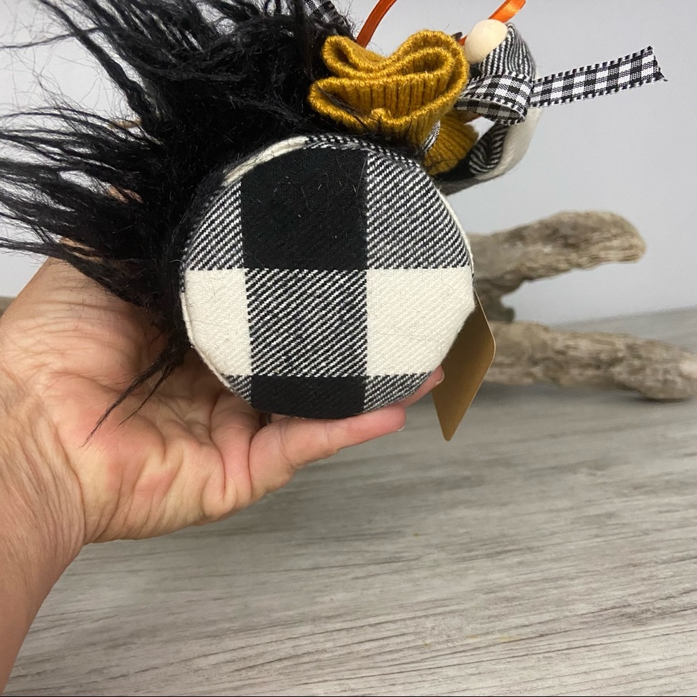 ❌SOLD❌Fall Harvest Gnome Plaid Black White Pumpkin Orange Hay Cottage Handmade - Picture 8 of 11